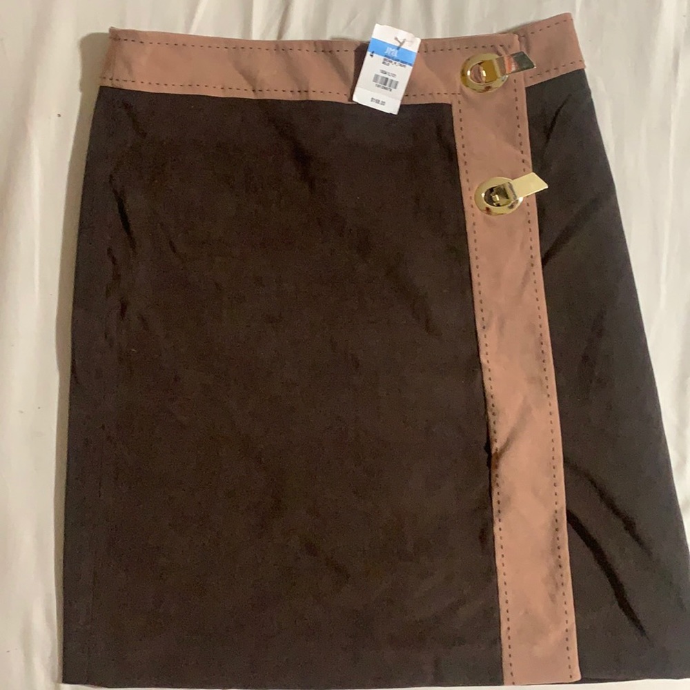Cute vintage skirt..